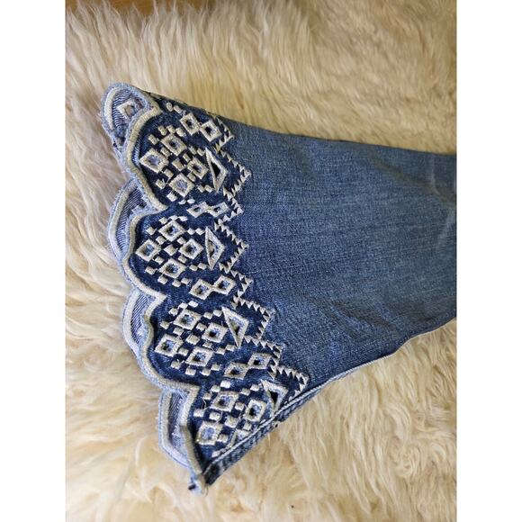 Miss Me embroidered Hem JEANS scalloped size 30 Cropped 28" Waist Low Rise - Picture 10 of 11